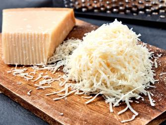 El queso rallado no es todo lo que parece