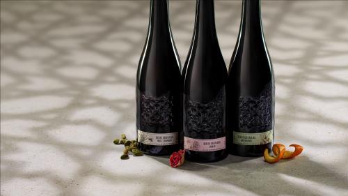 Cervezas Alhambra presenta una nueva serie limitada inspirada en su origen: Numeradas Serie Granada